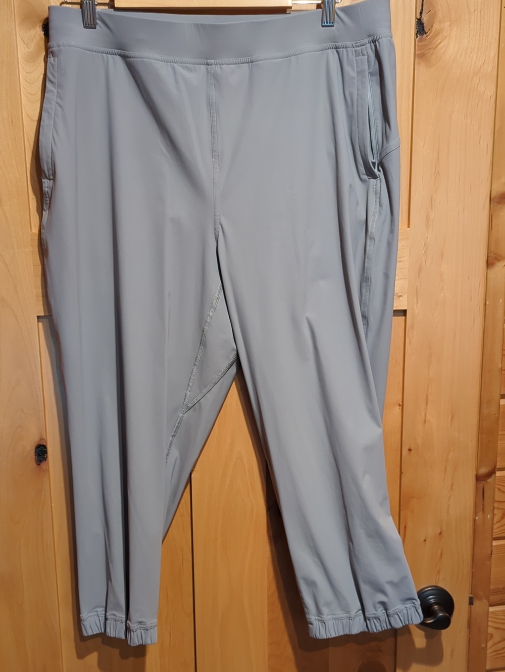 Lululemon NWOT Adapted State High-Rise Jogger Crop 23" Rhino Grey Sz 14
